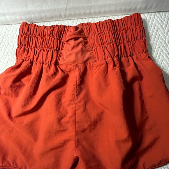 Deana women’s size L windbreaker, smocked, high waisted, shorts, built-in briefs - Picture 6 of 7